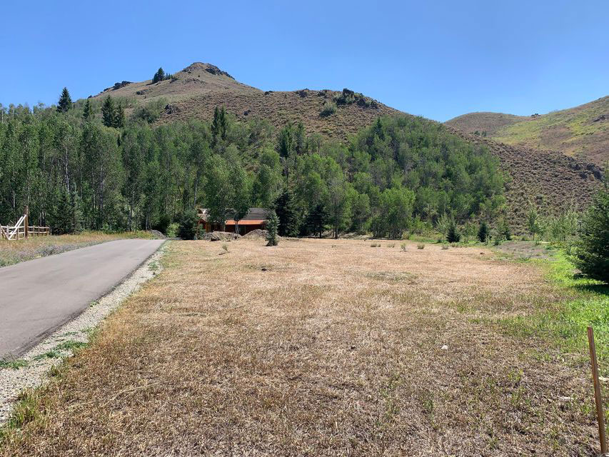 122-Lake-Meadows